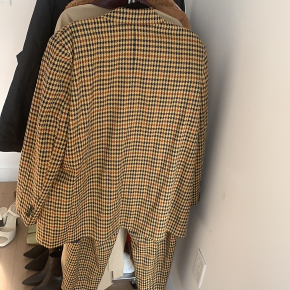 Two piece patterned suit - Picture 13 of 13